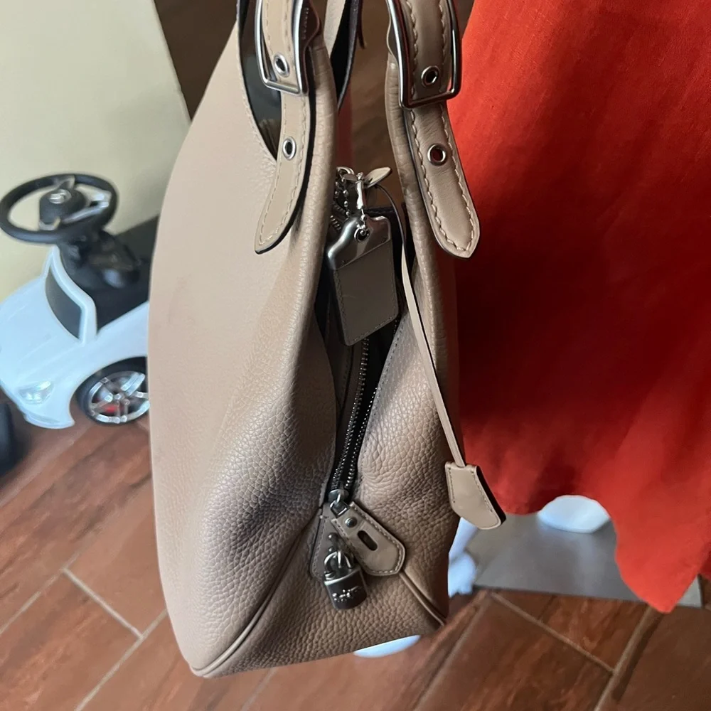 NWOT Coach 1941 Cass Hobo - Picture 2 of 7